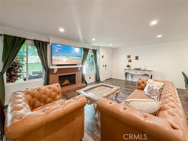 MLS #SR25261480 image #6