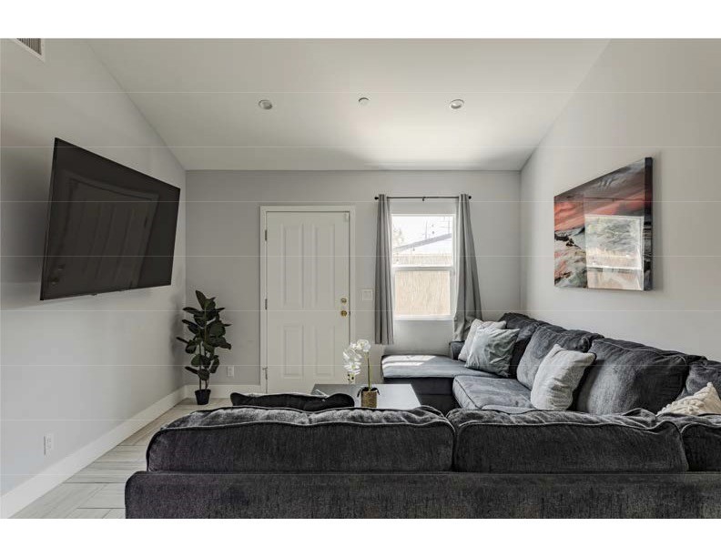 MLS #SR25261538 image #1