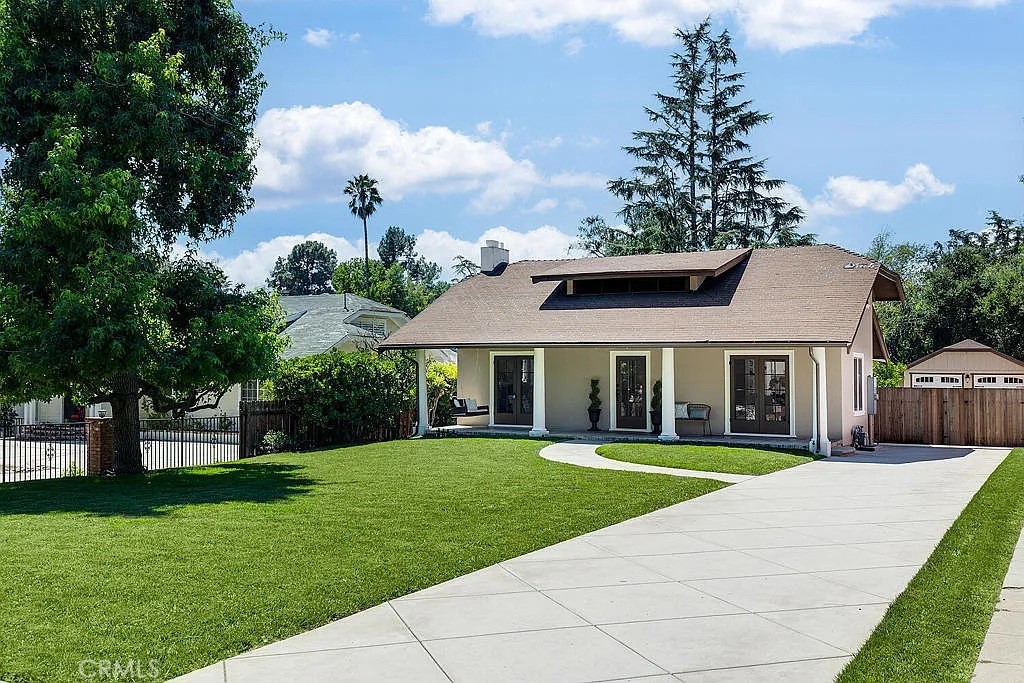 MLS #SR25261540 image #1