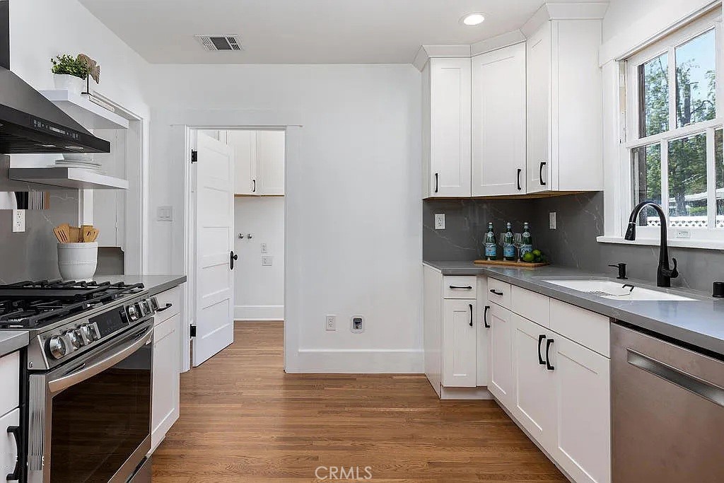 MLS #SR25261540 image #13