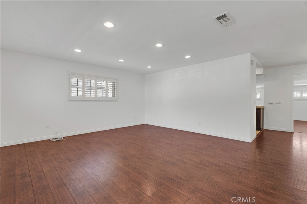 MLS #SR25261683 image #10