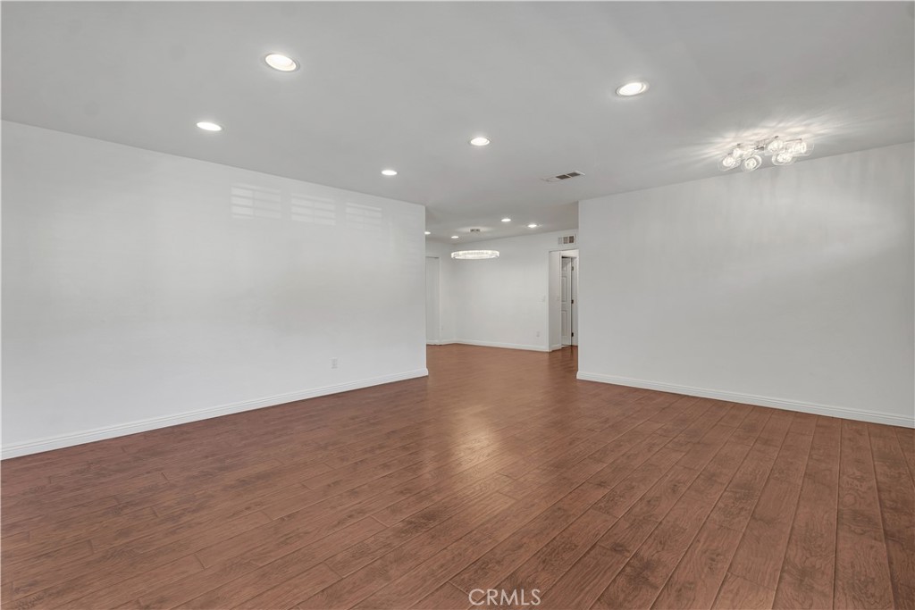 MLS #SR25261683 image #12