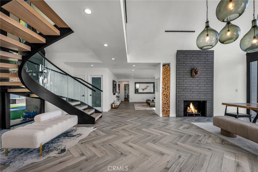 MLS #SR25261744 image #12