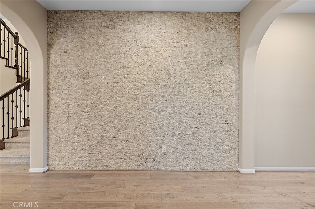 MLS #SR25261818 image #3