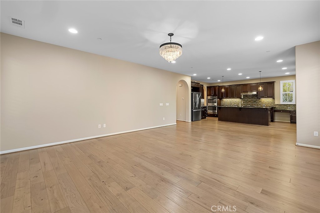 MLS #SR25261818 image #6