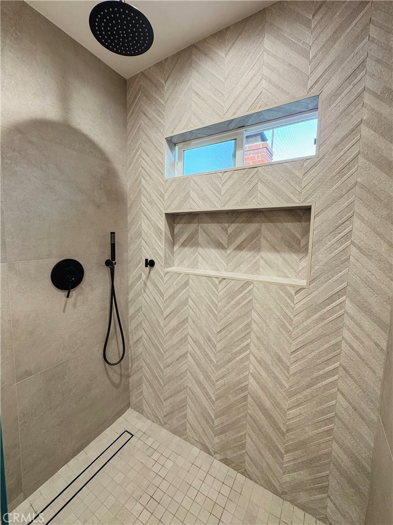 MLS #SR25261840 image #4