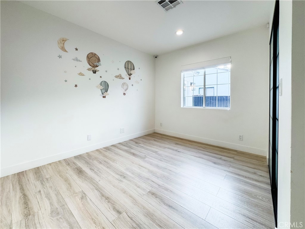 MLS #SR25261840 image #8