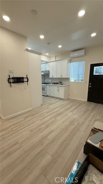 MLS #SR25261912 image #2