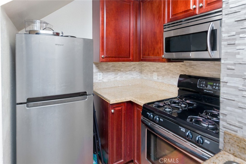 MLS #SR25261940 image #8