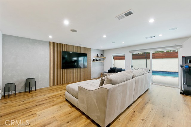 MLS #SR25262030 image #14