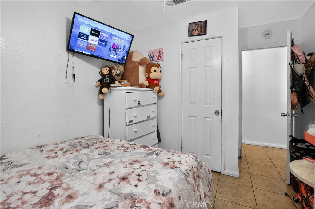 MLS #SR25262056 image #12