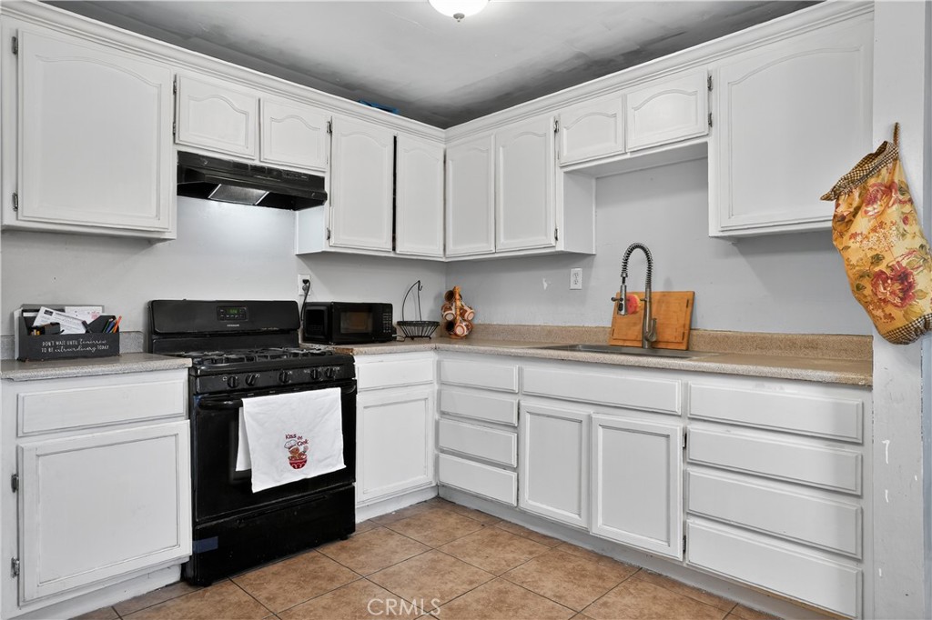 MLS #SR25262056 image #5