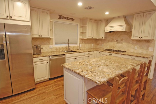 MLS #SR25262091 image #9