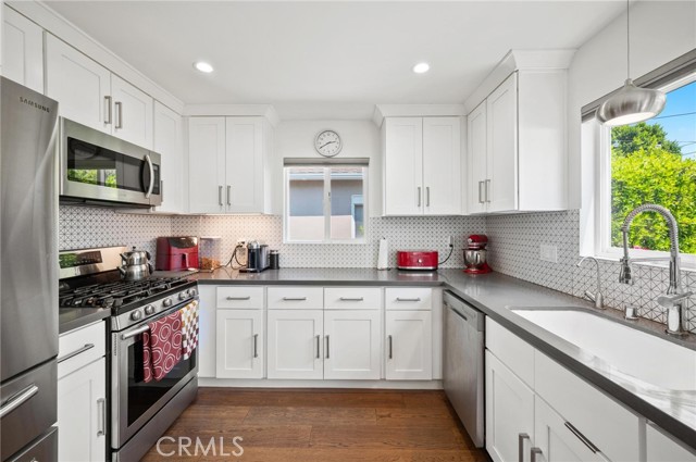 MLS #SR25262162 image #10