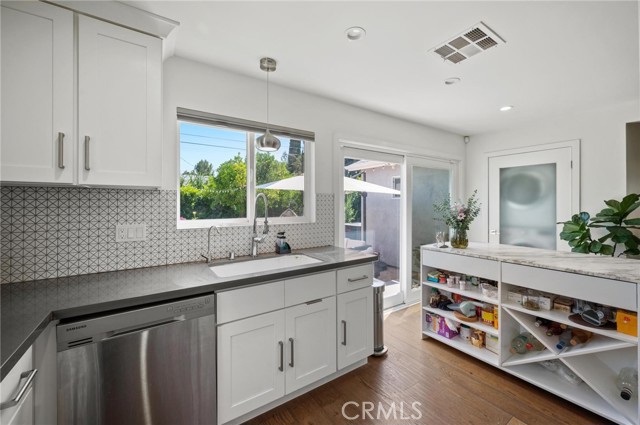 MLS #SR25262162 image #12