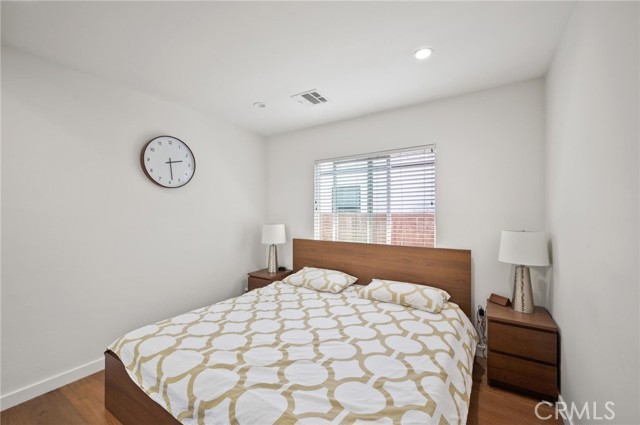 MLS #SR25262162 image #16