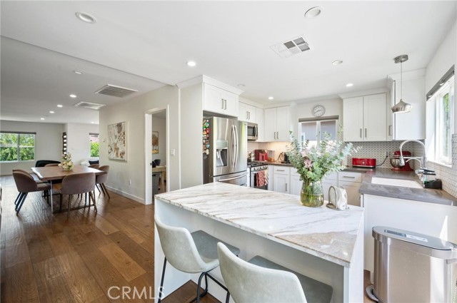 MLS #SR25262162 image #8