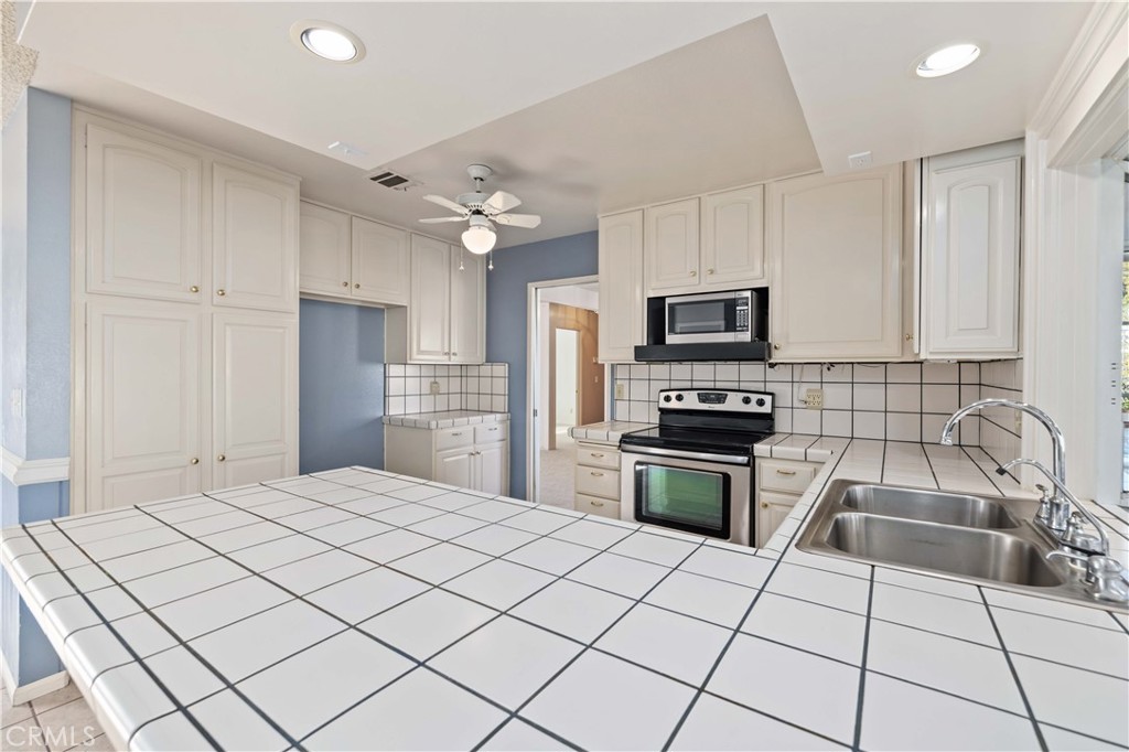 MLS #SR25262351 image #12