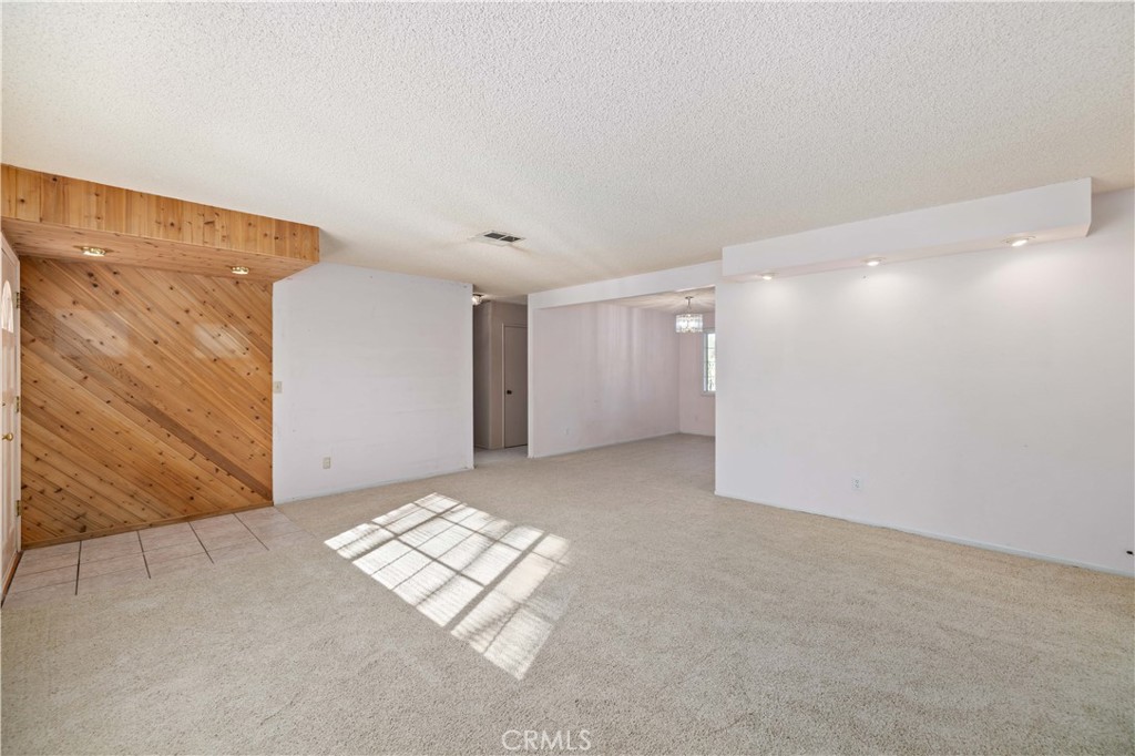 MLS #SR25262351 image #5