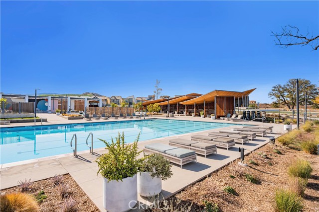 MLS #SR25262354 image #5