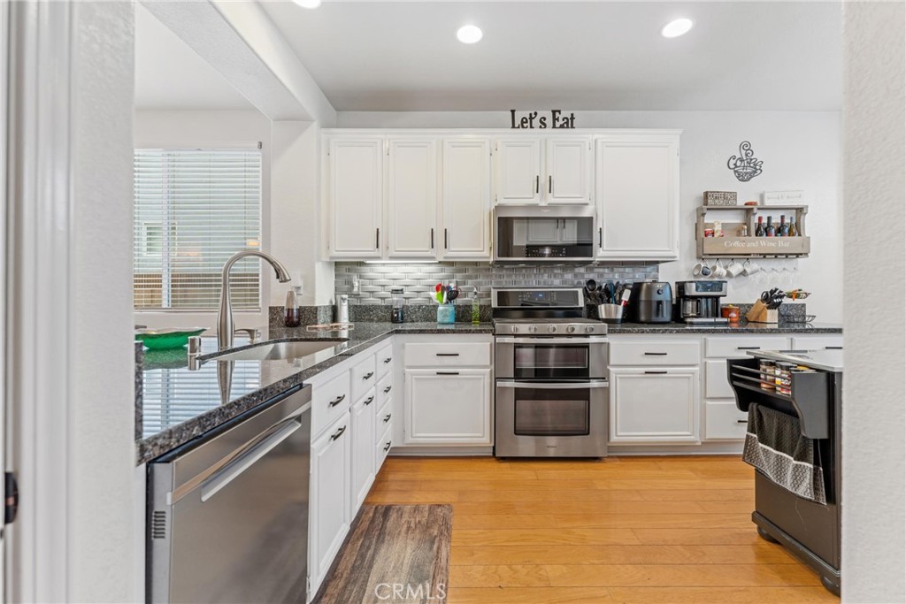 MLS #SR25262362 image #6