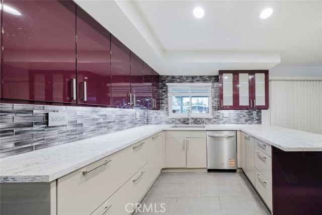 MLS #SR25262370 image #17