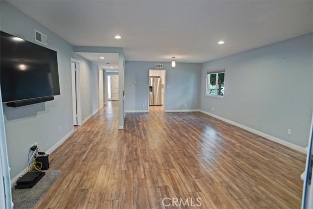 MLS #SR25262492 image #6