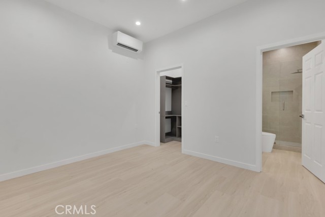 MLS #SR25262519 image #11