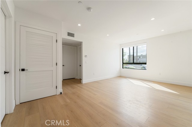 MLS #SR25262528 image #11