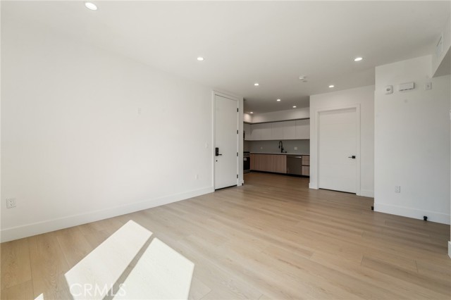 MLS #SR25262528 image #6