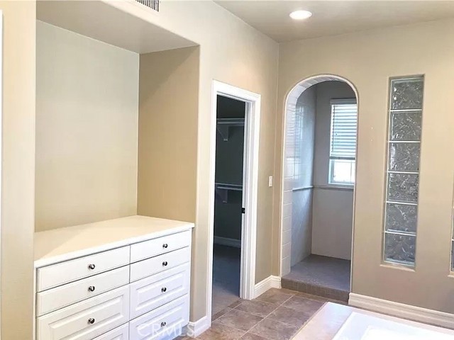 MLS #SR25262634 image #13