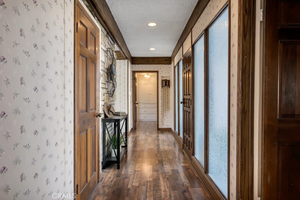 MLS #SR25262640 image #14