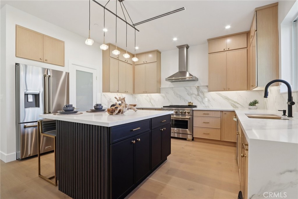 MLS #SR25262644 image #11