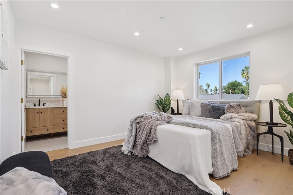 MLS #SR25262644 image #18