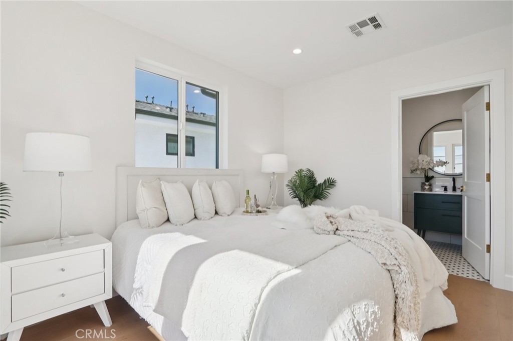 MLS #SR25262644 image #26