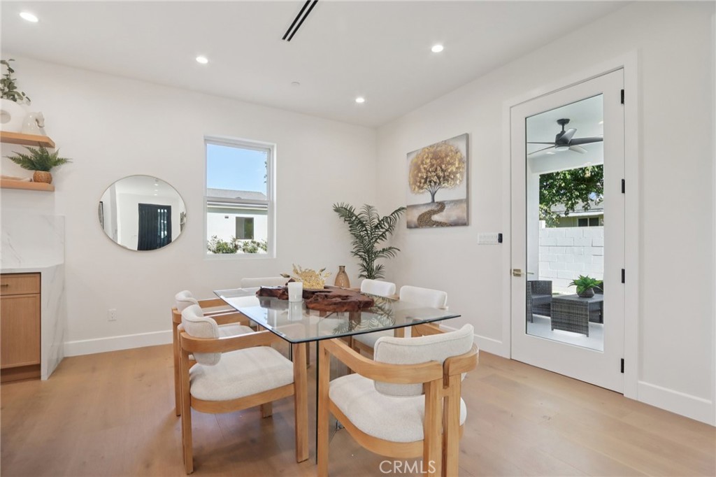 MLS #SR25262644 image #8