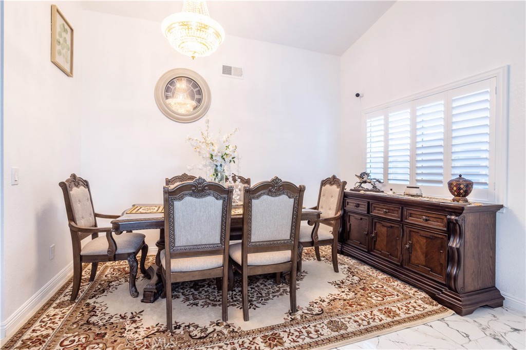 MLS #SR25262651 image #2