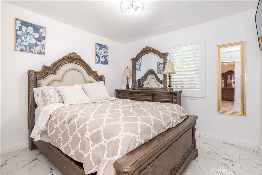 MLS #SR25262651 image #6