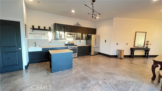 MLS #SR25262652 image #10