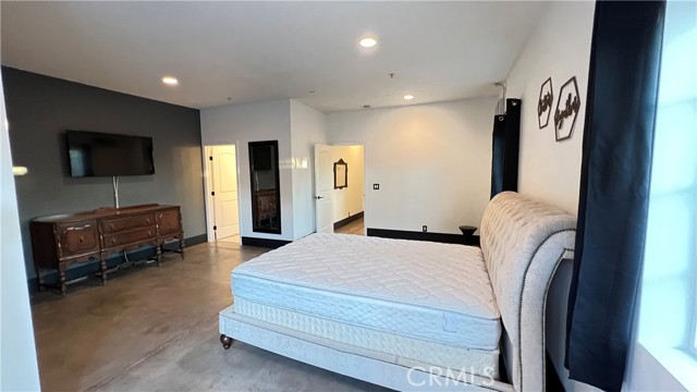 MLS #SR25262652 image #16