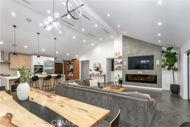 MLS #SR25262666 image #6