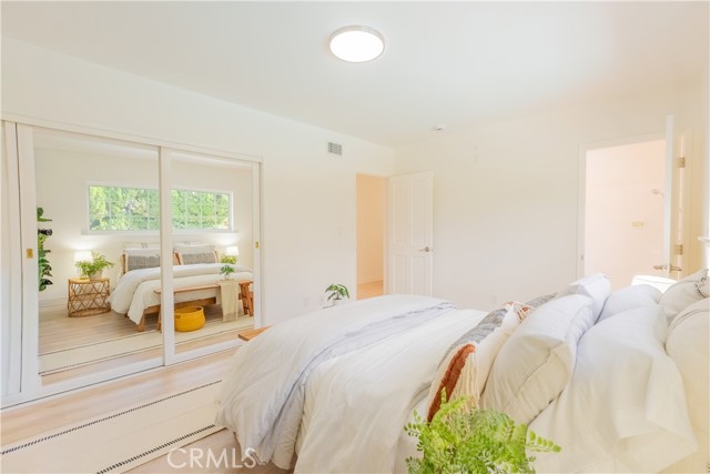 MLS #SR25262670 image #14