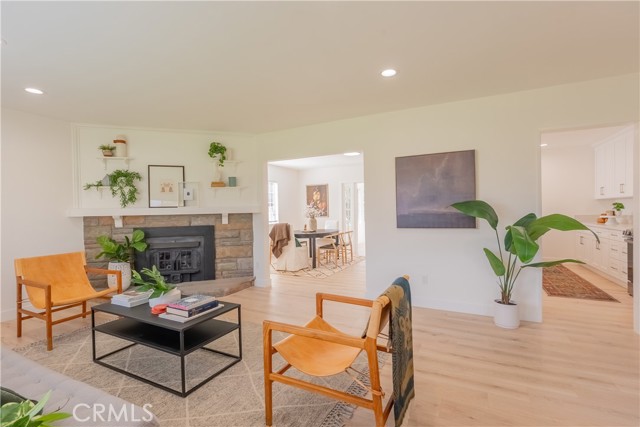 MLS #SR25262670 image #2