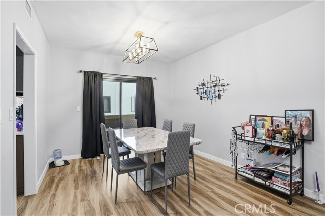 MLS #SR25262795 image #10