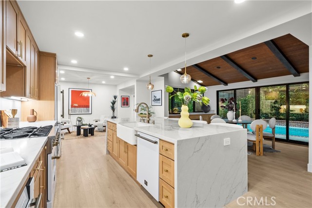 MLS #SR25262818 image #10