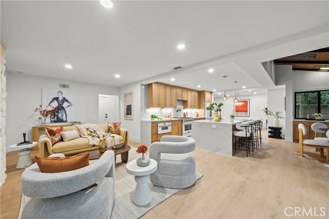 MLS #SR25262818 image #11