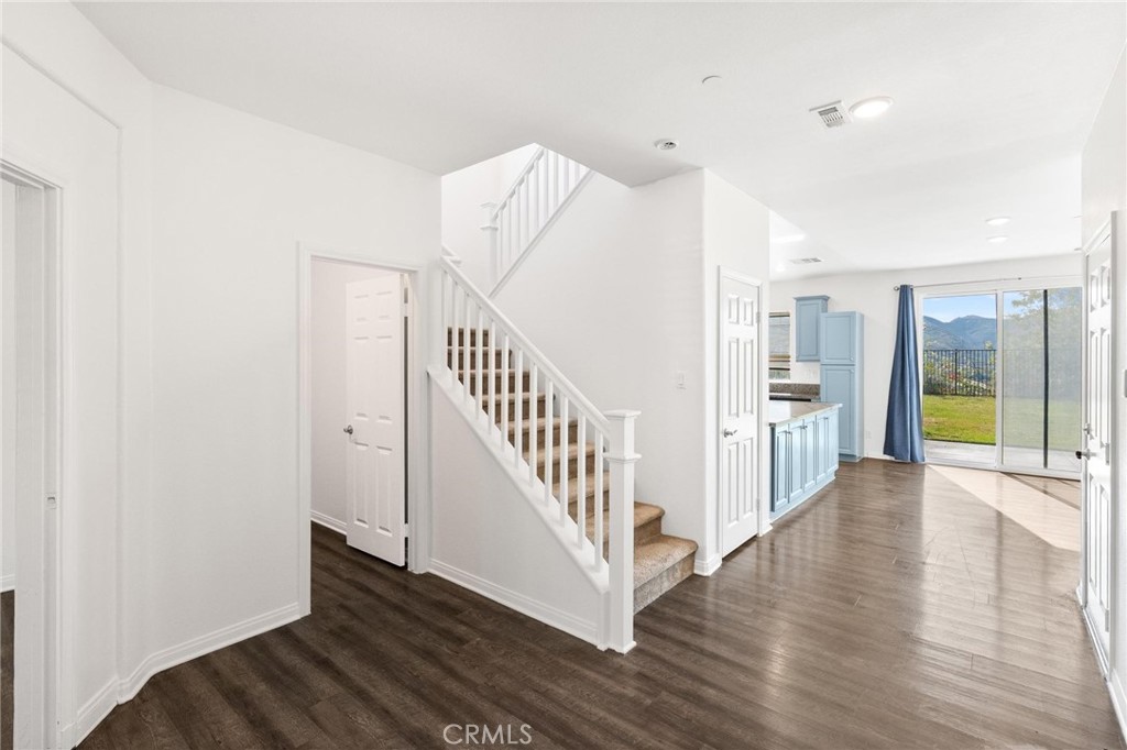 MLS #SR25262892 image #6