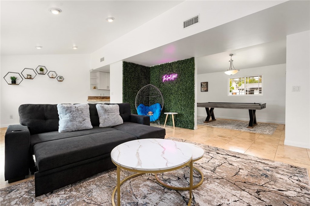 MLS #SR25262896 image #4