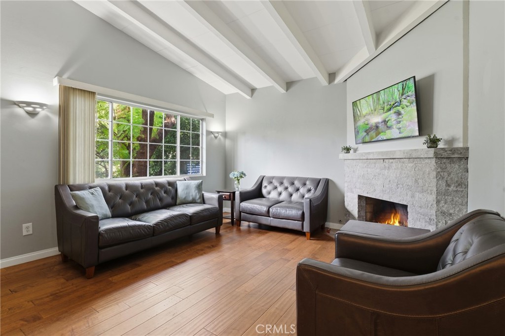 MLS #SR25263018 image #4