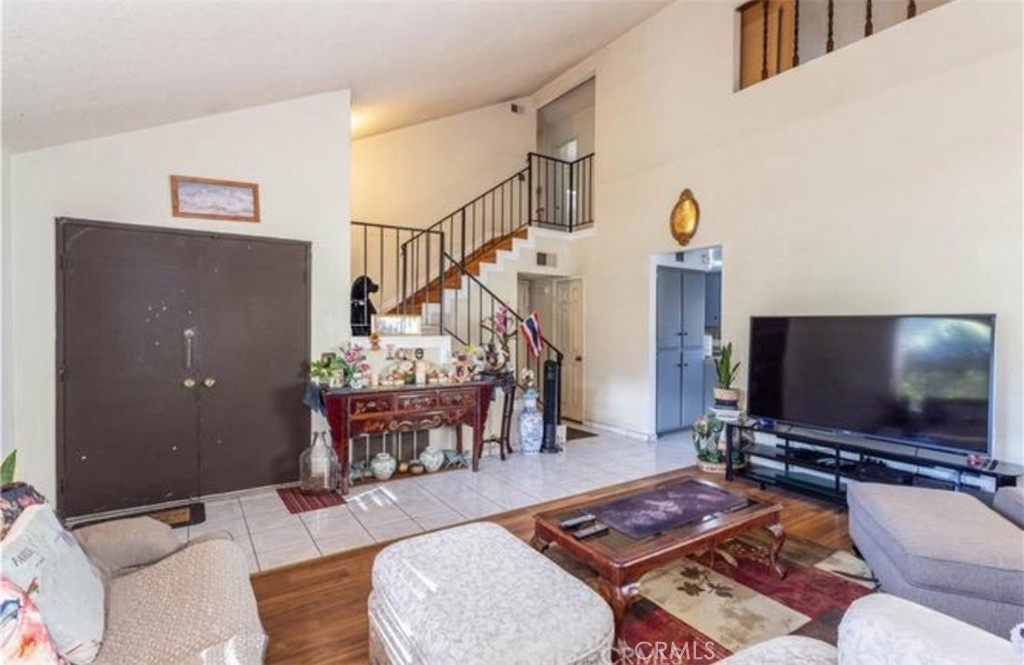 MLS #SR25263033 image #3